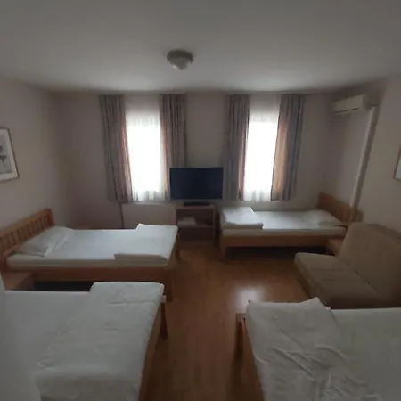 فندق مبيت وإفطار Sc Kolos Čačak